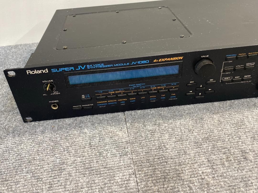 Roland JV-1080 シンセサイザー