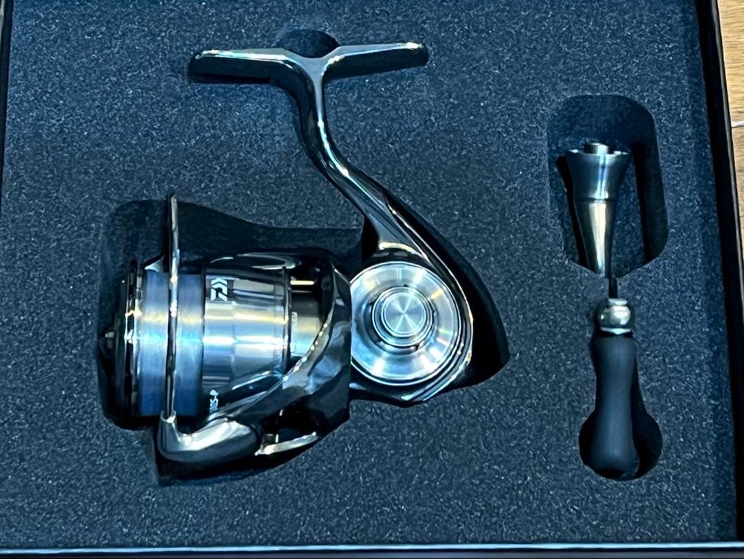 リール DAIWA 22EXIST LT2000S-P