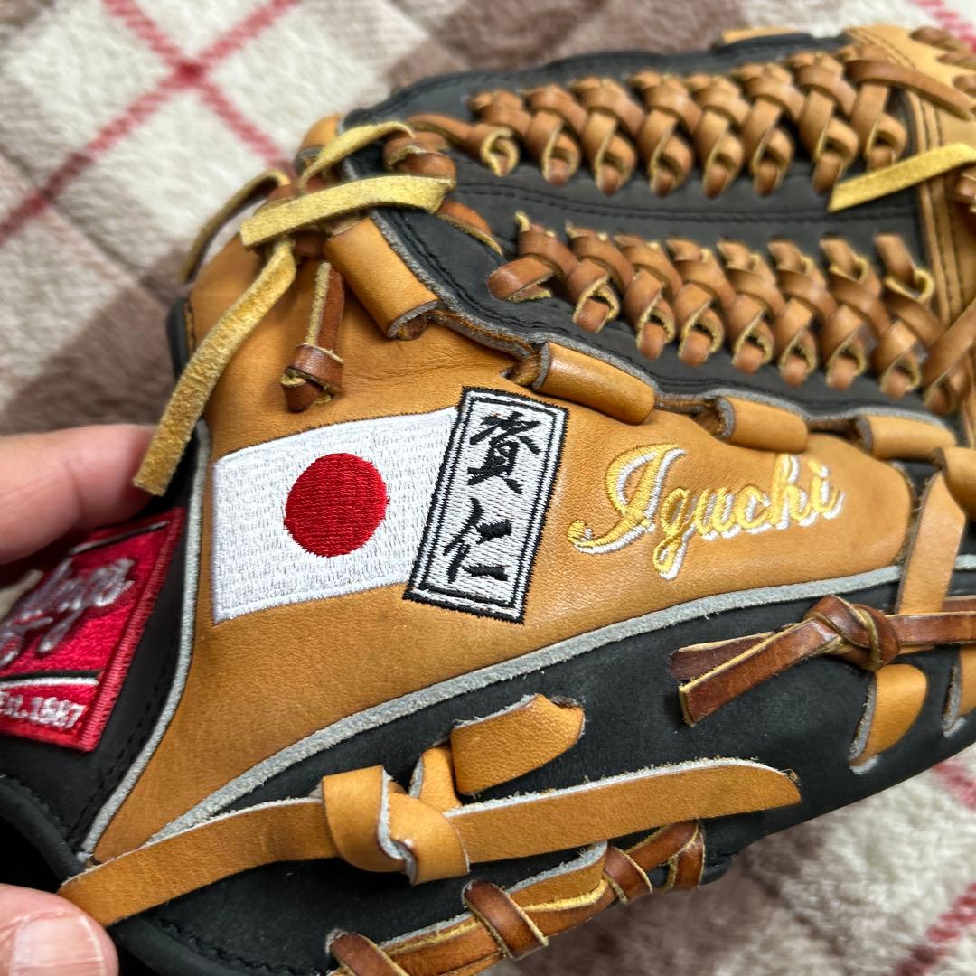 井口資仁選手グラブ、ローリングス