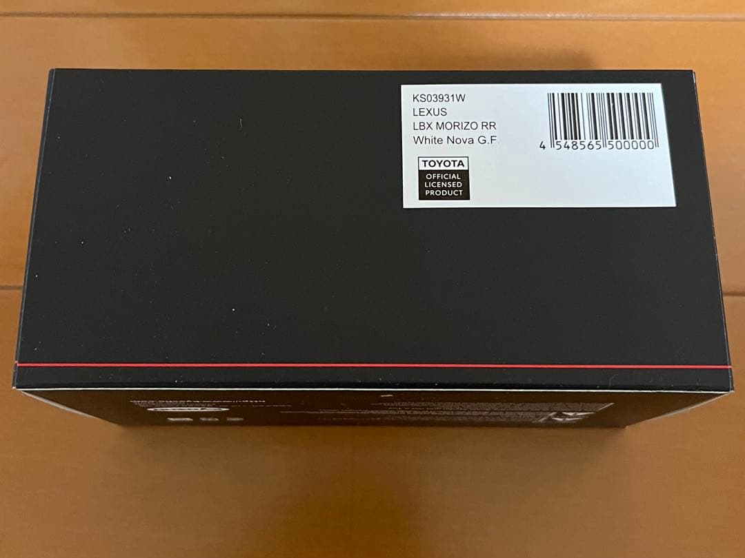京商　1/43 レクサス　LBX MORIZO RR ホワイトノーヴァガラスフレ