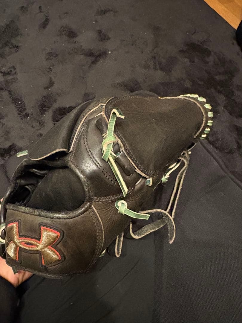 Under Armour 硬式野球グローブ 黒/緑