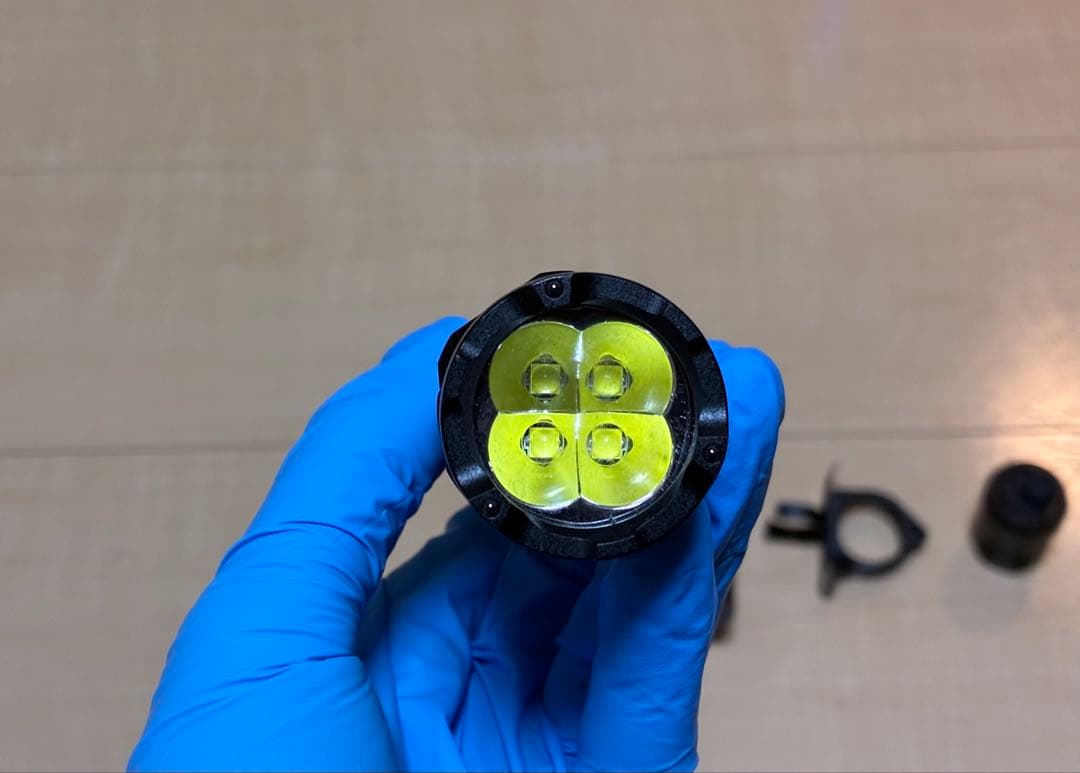 ライト・ランタン Nitecore P20iX