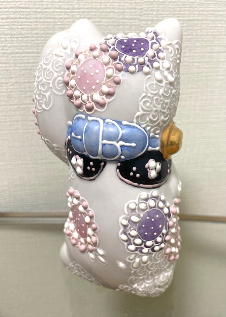 新品未使用✨招き猫 九谷焼き 友山窯 陶器製 置物 左手金運 花むらさき 箱付き