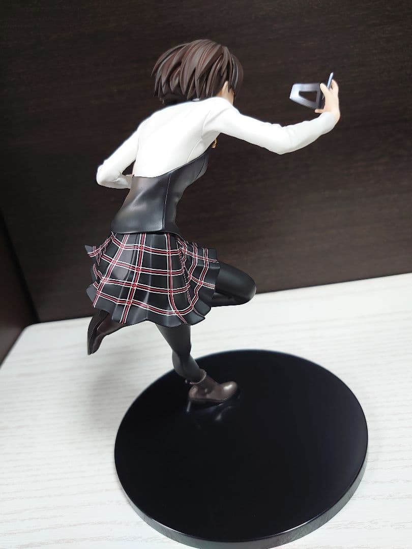 ペルソナ５ ザ・ロイヤル 新島真 制服Ver. ホビージャパン フィギュア