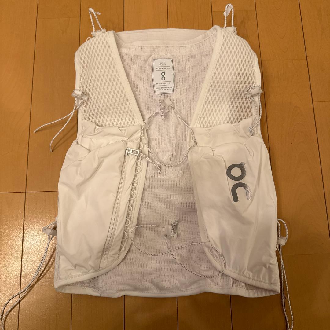 完売品 on ultra vest pro white ホワイト ザック オン