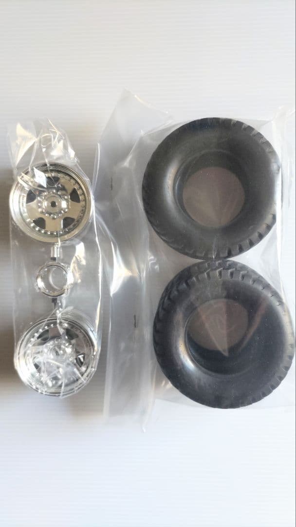 タミヤ 1/10 フォード ブロンコ 1973 CC-01