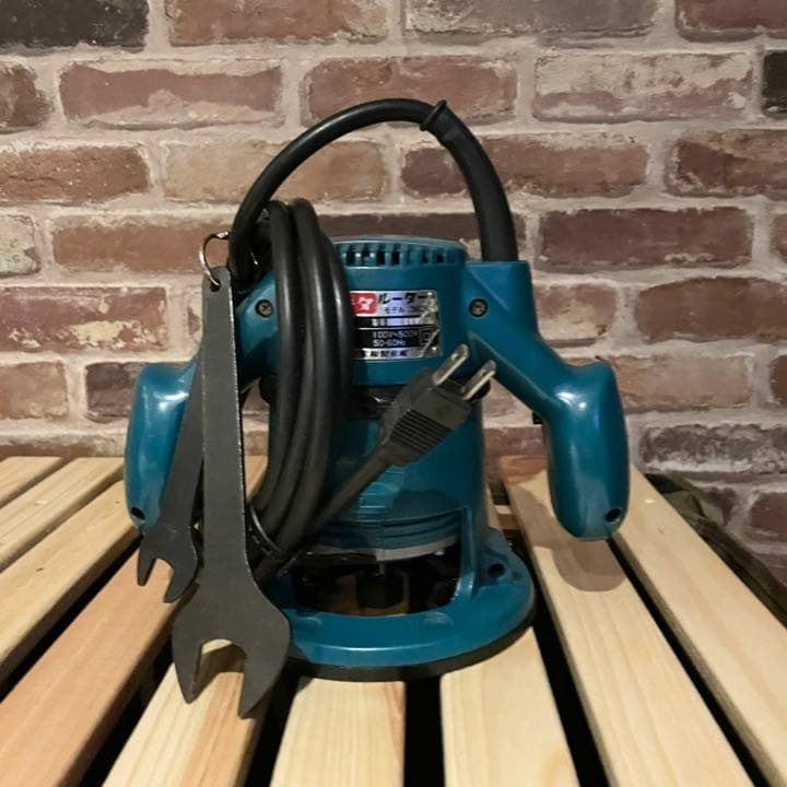 makita (マキタ)ルーター トリマー 3608B