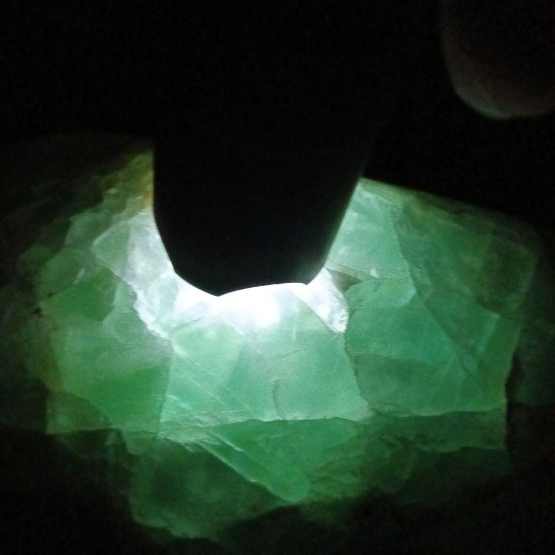 鑑賞石 天然石 自然石 翡翠原石？ヒスイ？　重量5.2kg