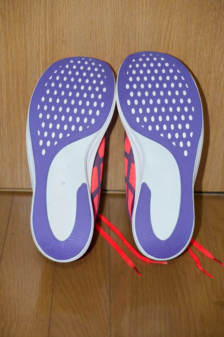 【美品】28cm・asics ランニング s4+ yogiri