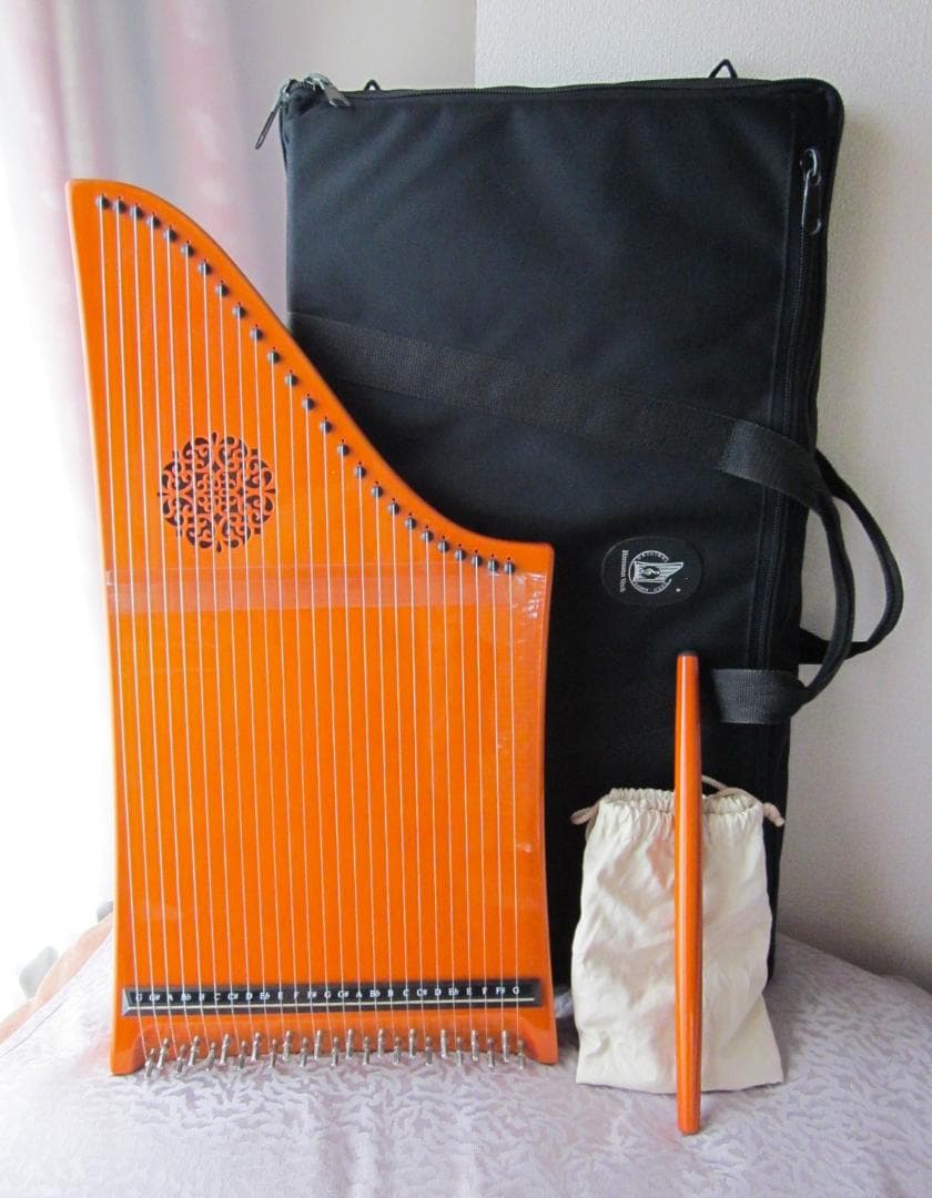 ドイツ製手工弦楽器　ヘルマンハープ25弦Mタイプ　専用保護バック付き