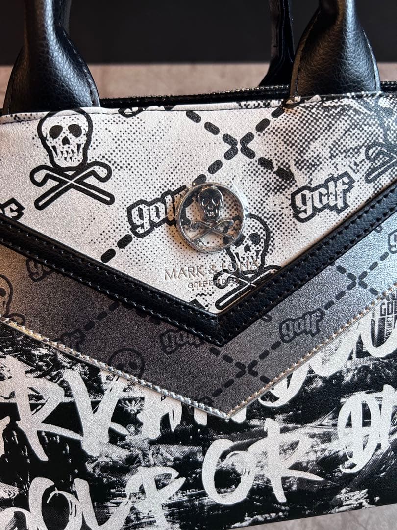 新品未使用品 MARK&LONA ゴルフ カートバッグ グラフィック プリント