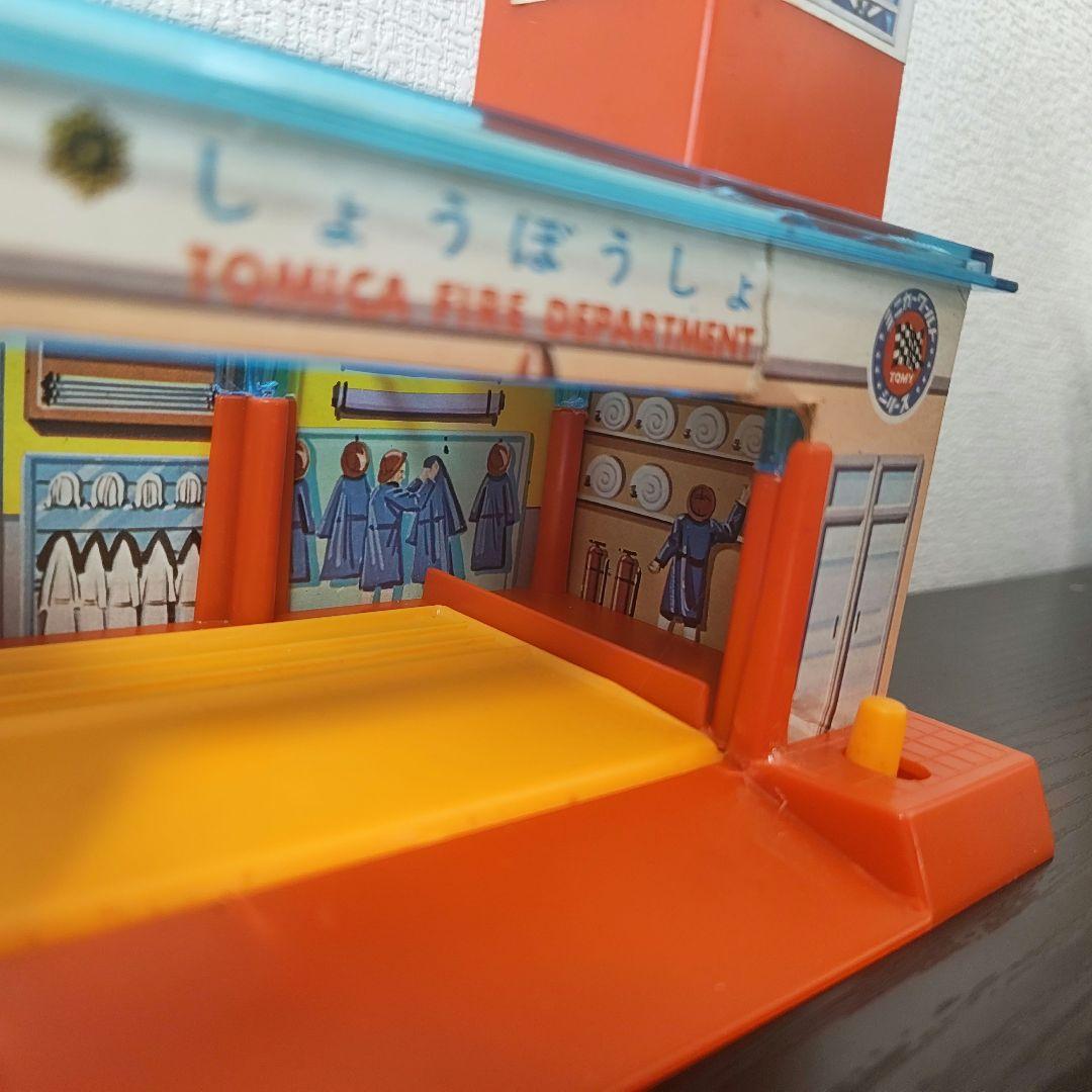 TOMICA　トミカ　消防署