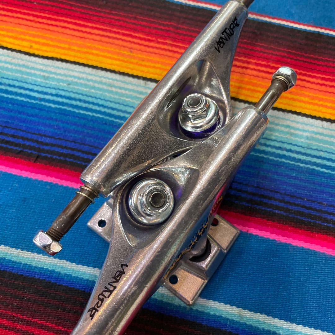 ベンチャースケートボードClarke & Venture トラック5.2HI