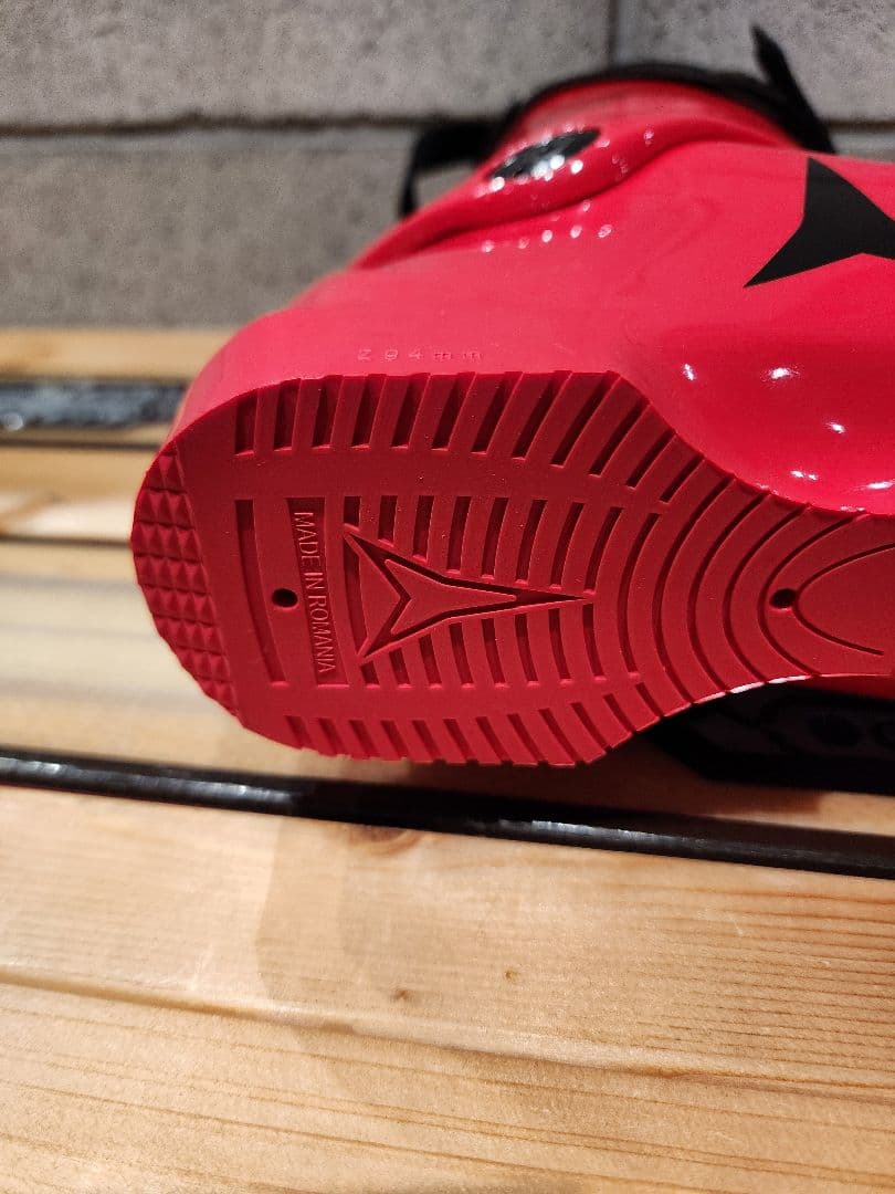 【新品】25/26 ATOMIC REDSTAR STR F4 25/25.5