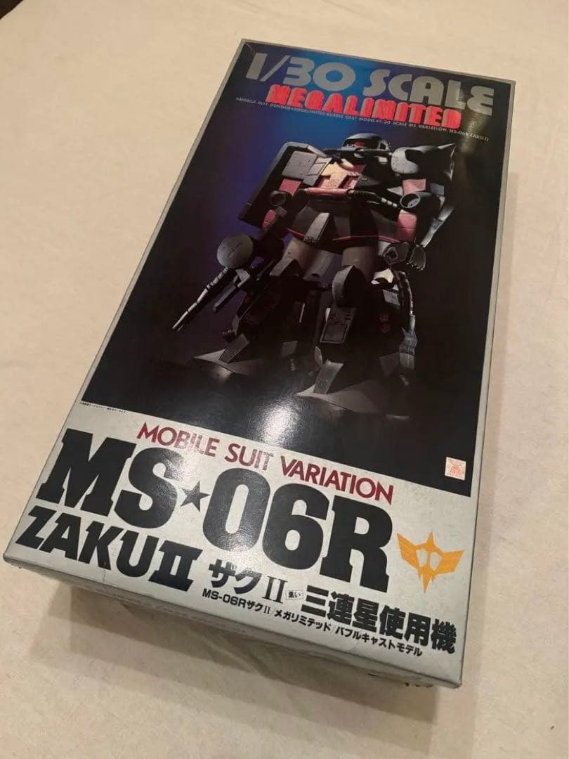 1/30 MS-06R ザクⅡ 三連星使用機 バブルキャストモデル 黒い三連星