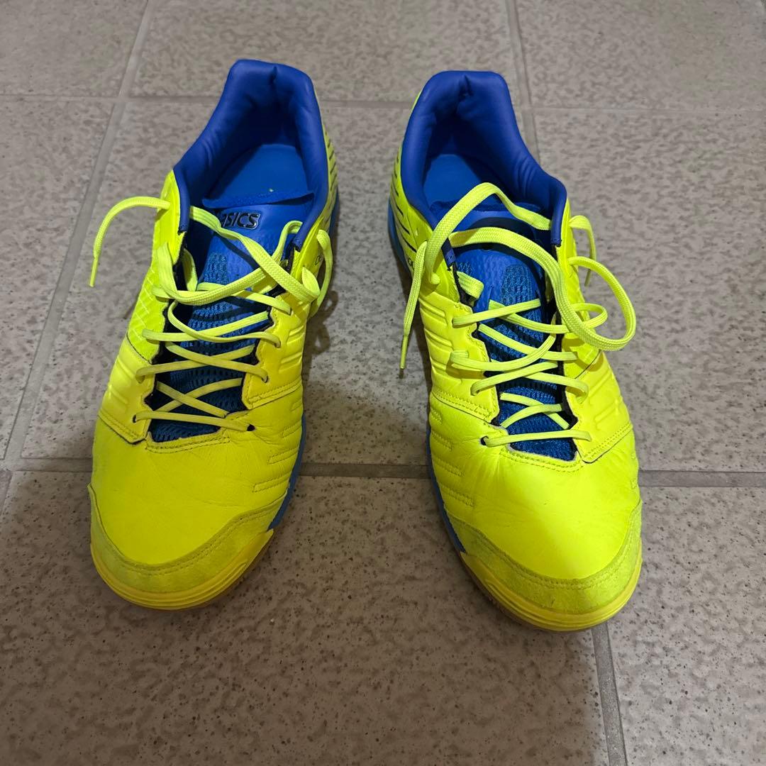 ASICS フットサルシューズ　28.5㎝