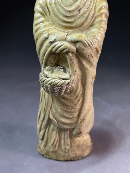 備前燒？観音立像 陶製 高さ18cm