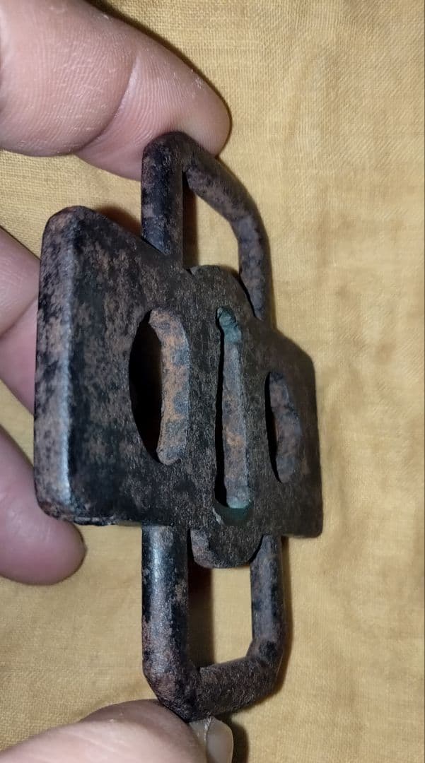 鉄鍔　鐔(玉川子◯翁　駒井延常　立身木瓜　行年六十五才　鍵透かし)江戸時代　箱付