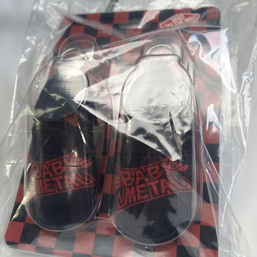 BABYL x VANSコラボ THE ONE 限定キーホルダー