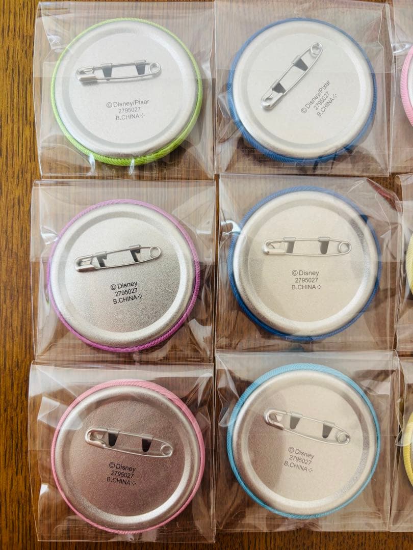 【全30種フルコンプ】ディズニー刺繍缶バッジ 第一弾・第二弾 コンプリートセット