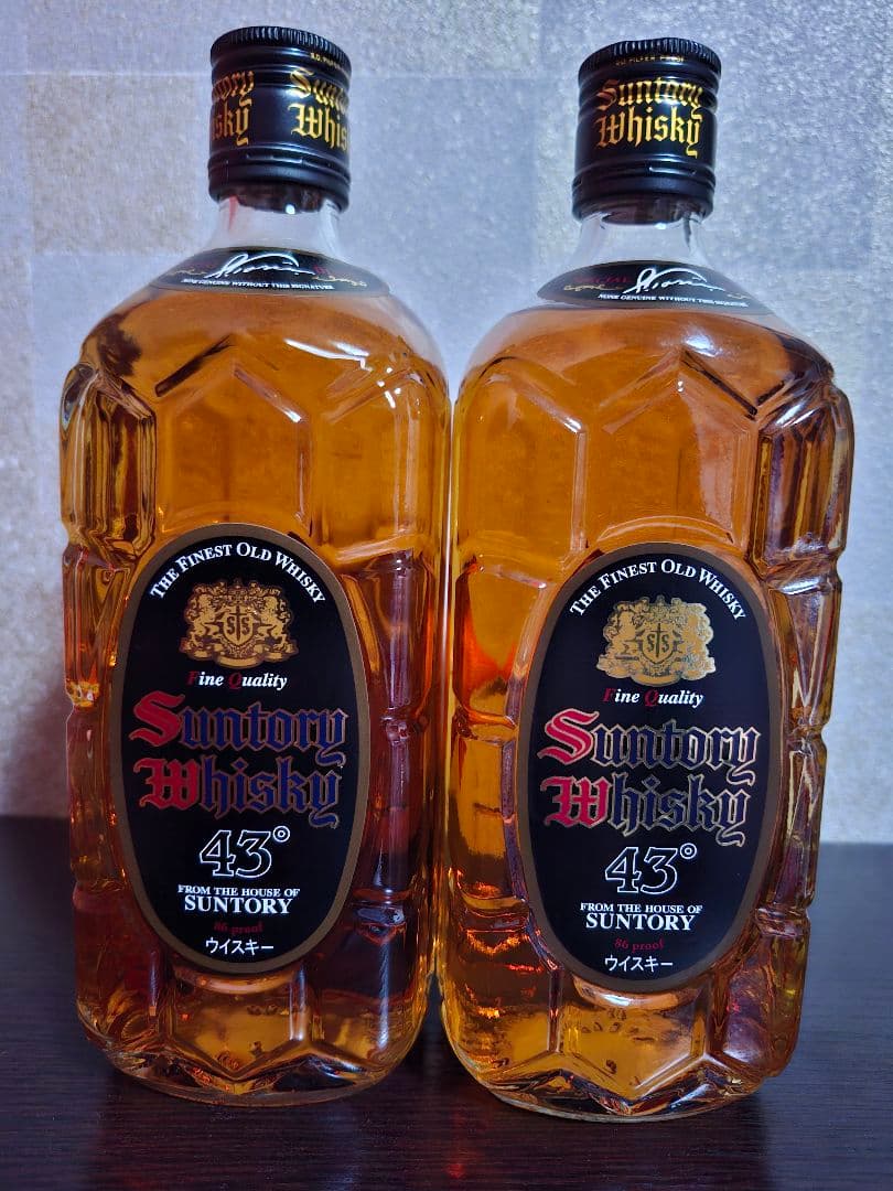 黒角　サントリー　ウイスキー 700ml 43% 終売　角瓶　黒　9本セット