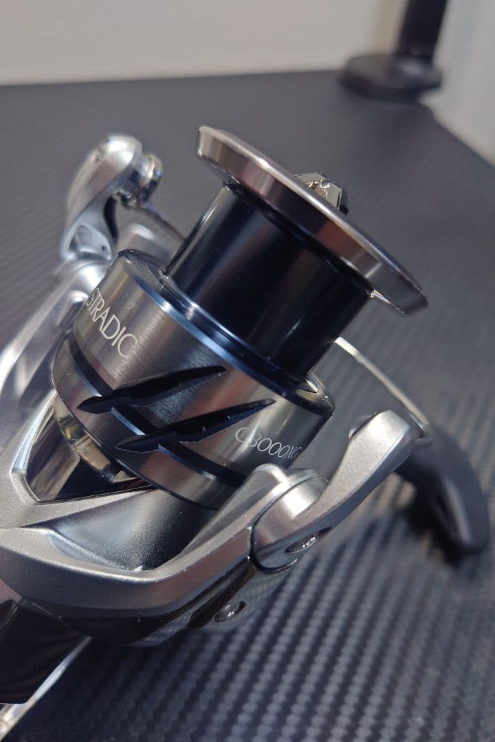 シマノ 23 ストラディック C3000XG　美品
