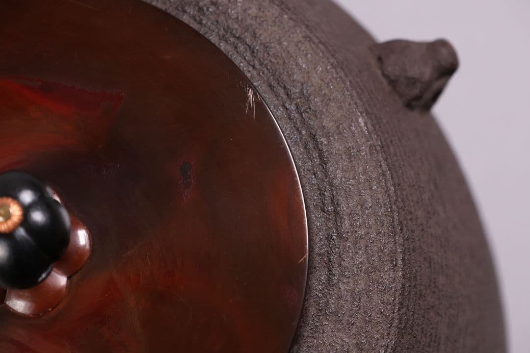 茶道具 門脇喜平 糸目紋 尻張釜 共箱 風炉釜 吊釜 鉄釜【MA528】