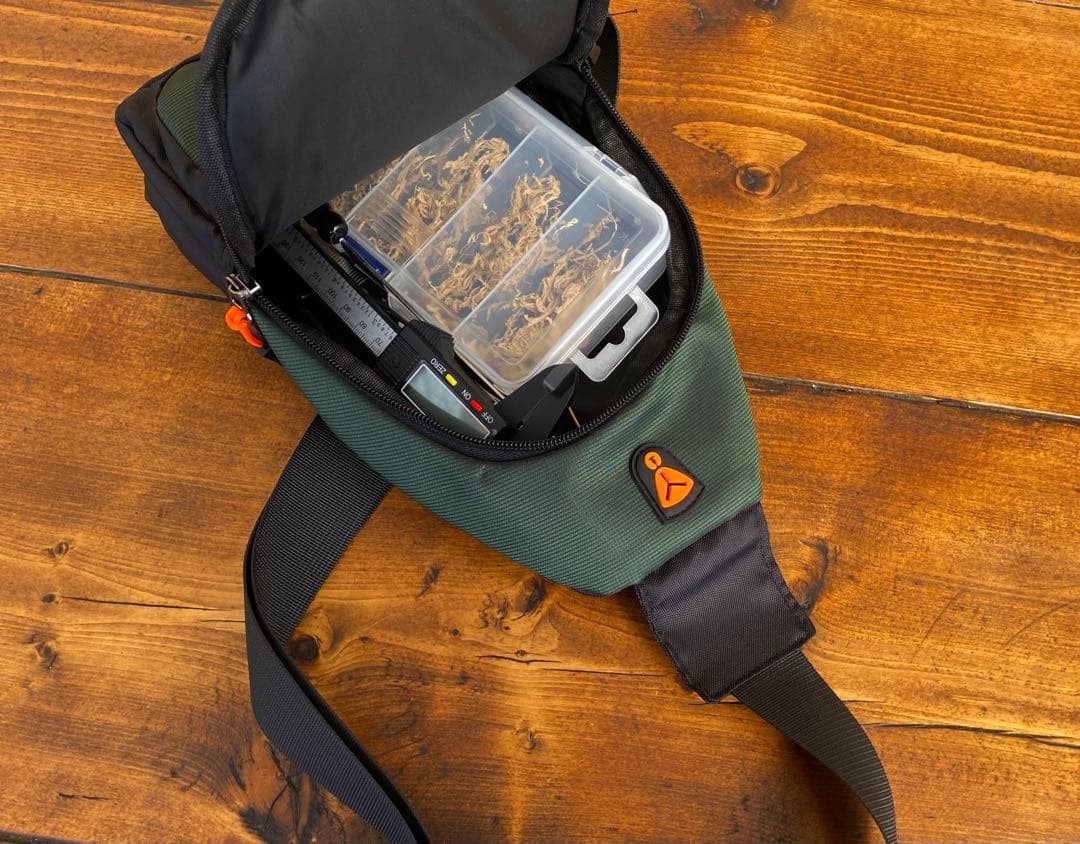 クワガタ採集セット　蛍光ピンク　オリジナル掻き出し棒　デジタルノギス　採集ケース