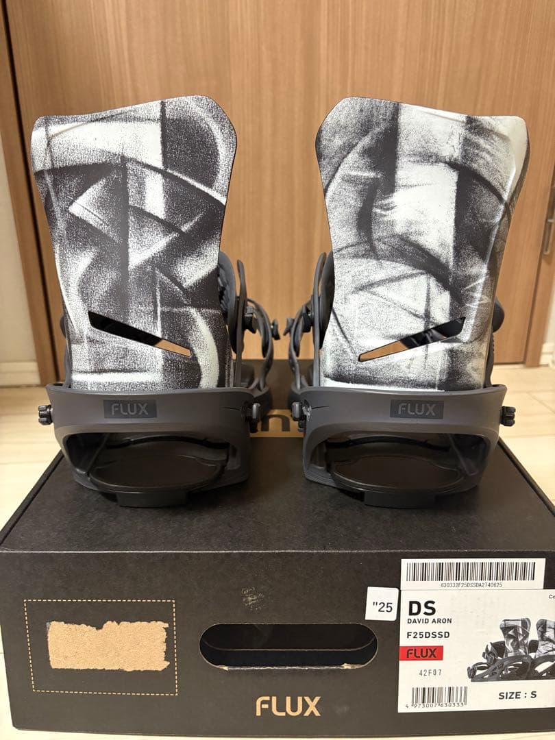 新品FLUX DS サイズS フラックス ビンディング バインディング