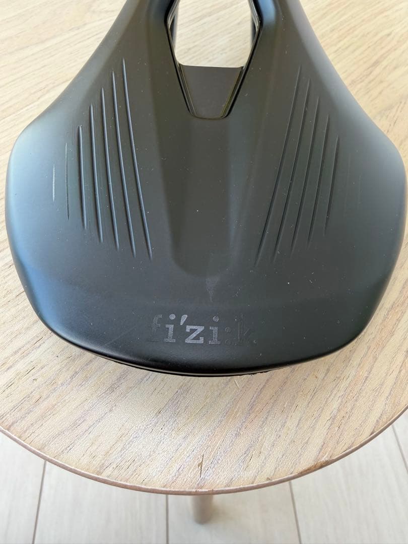 fi'zi:k ARGO VENTO R1 イタリア製