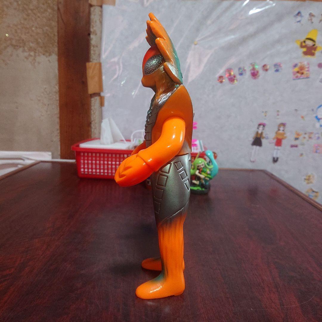 ブルマァク/ギロン人 ソフビ