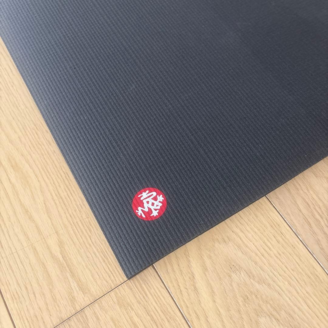 マンドゥカ　プロ　PRO プロ ヨガマット (6mm）ブラックマット ②