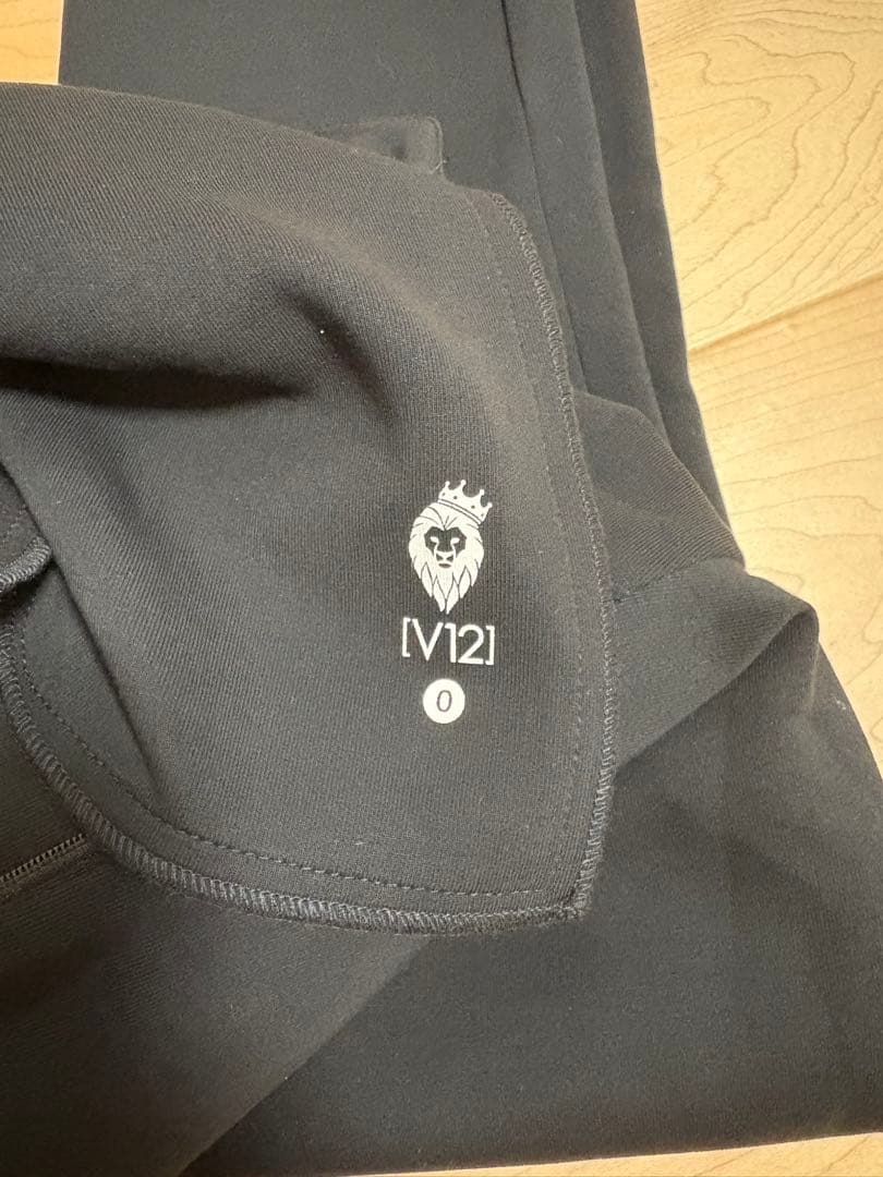 V12 パンツ　値下げ中