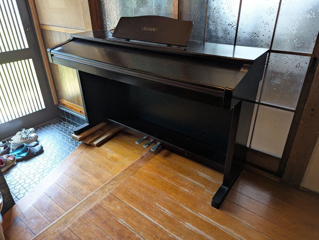 値下げ！【埼玉北部群馬南部引き取り限定】CASIO 電子ピアノ 88鍵 ブラウン