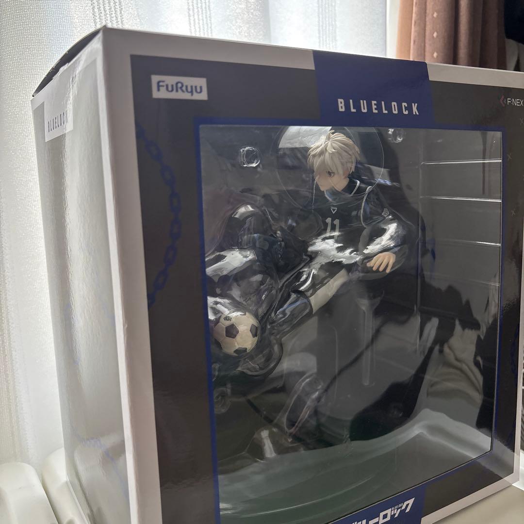 最安値 フリュー ブルーロック 凪 誠士郎 1/7スケールフィギュア