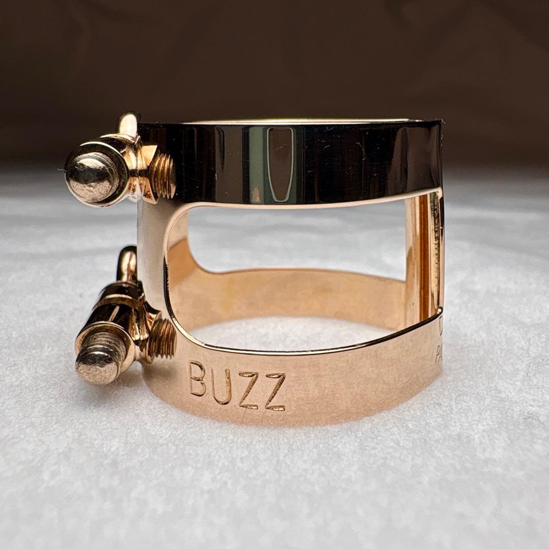 BUZZ B♭クラリネット リガチャー ピンクゴールド R キャップ付