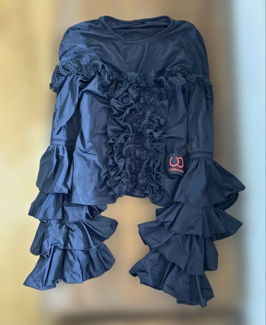 フリル付き長袖トップス 黒 衣装 練習着 S ストレッチ