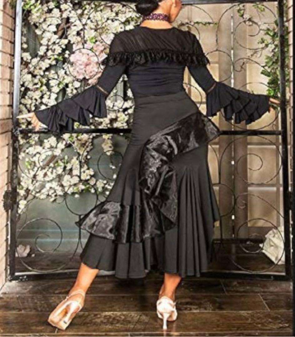 フリル付き長袖トップス 黒 衣装 練習着 S ストレッチ