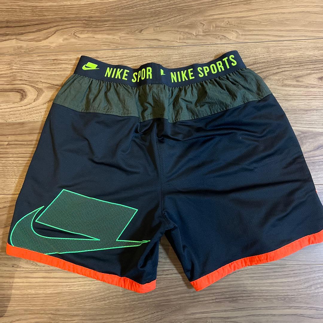 Nike ジャージ上下セット 黒/緑/オレンジ