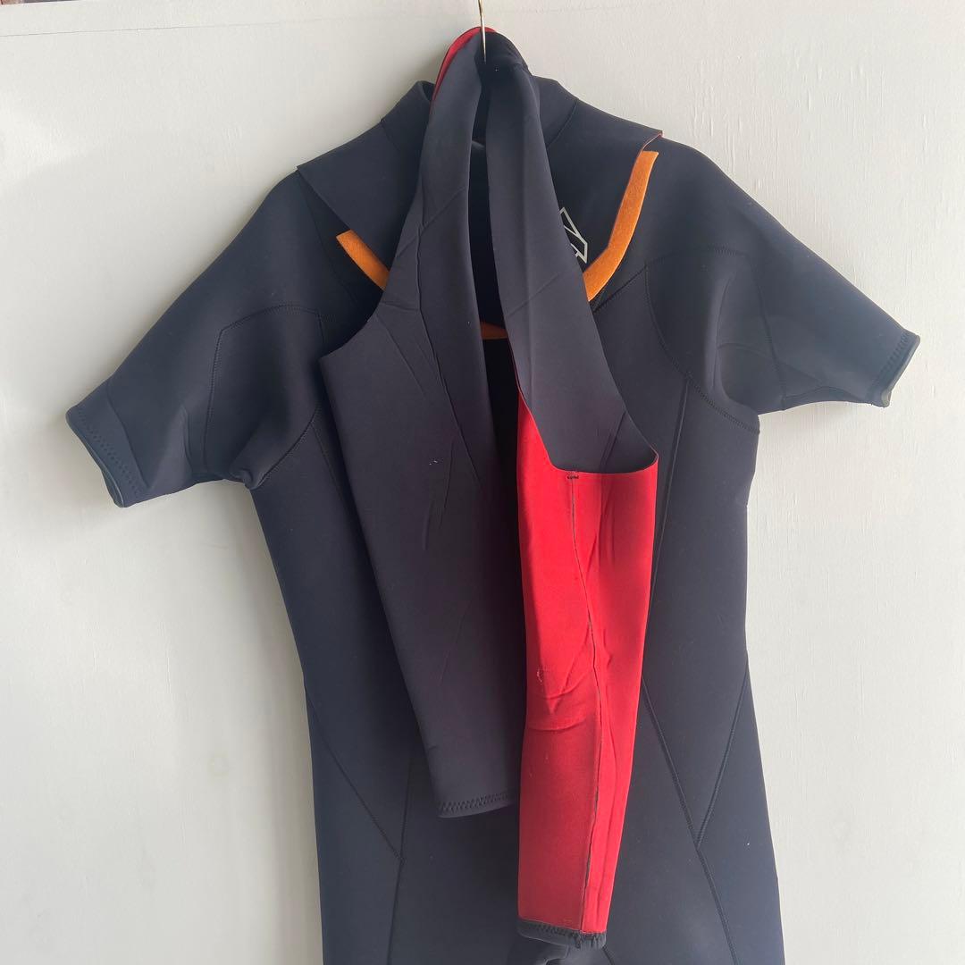 HOLLY ウエットスーツ