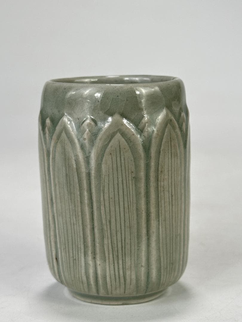韓国美術　高麗〜李朝時代　高麗青磁　蓮花文筒杯　茶道具　時代　古物　朝鮮古陶磁