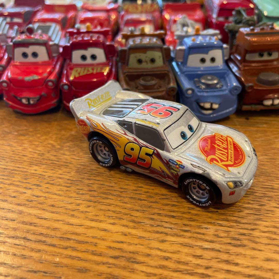 カーズ ミニカー 約85台 セット 専用トラック付き トミカ
