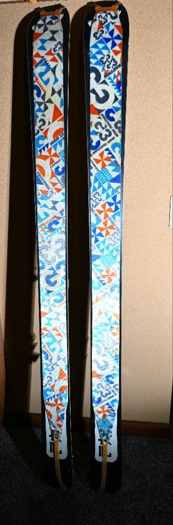 ジルブレッタ300　silvretta300　山スキー