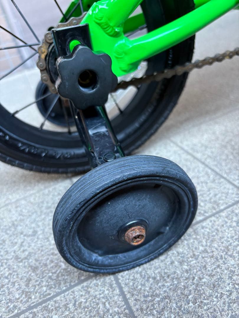 【12インチBMX】HAROBIKES SHREDDER キッズ自転車 補助輪付