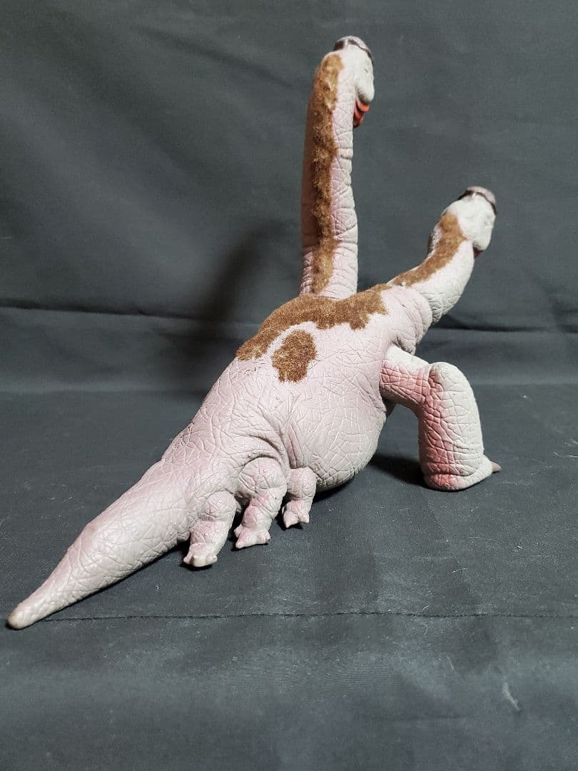 ウィロー 二頭の怪獣 エボリスク フィギュア