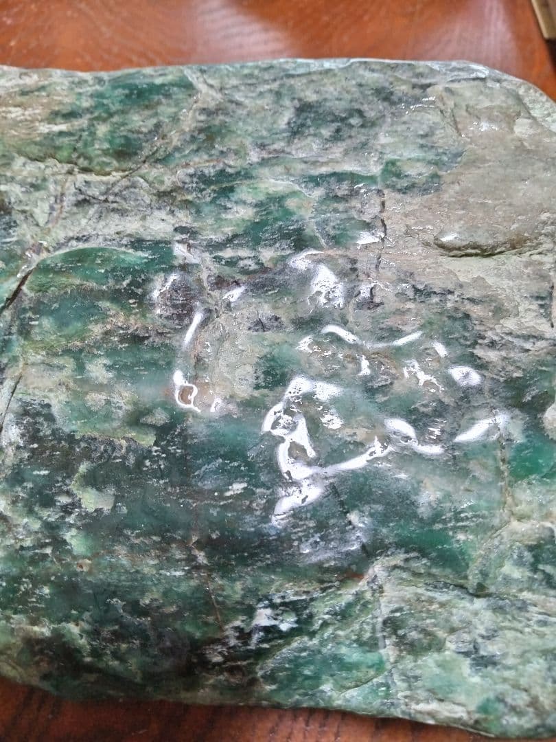 2.522Kgの糸魚川 姫川の翡翠