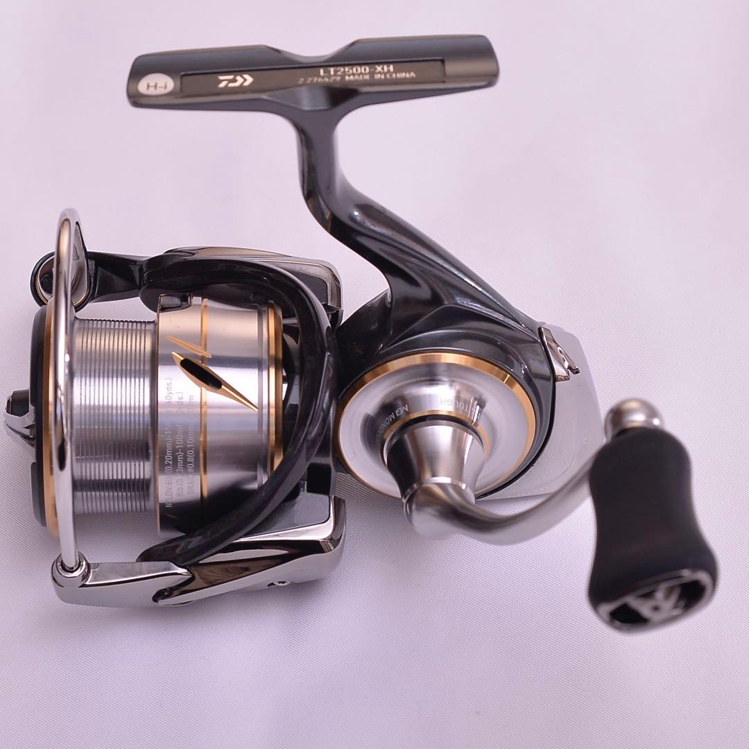 ダイワ ルビアス LT2500-XH スピニングリール