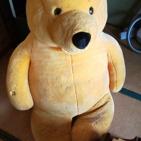 巨大プーさんぬいぐるみ