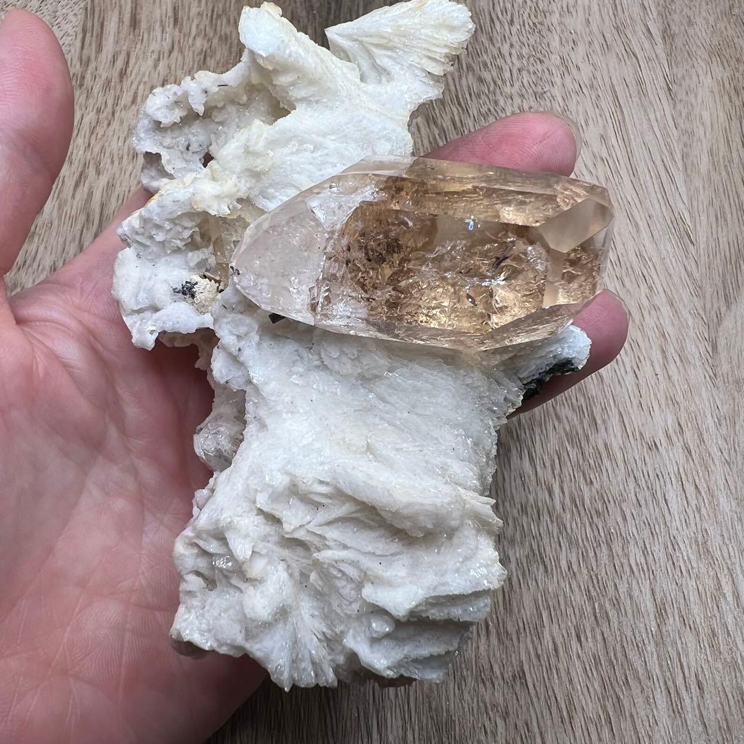 シェリーカラー トパーズ  鉱物 標本 原石