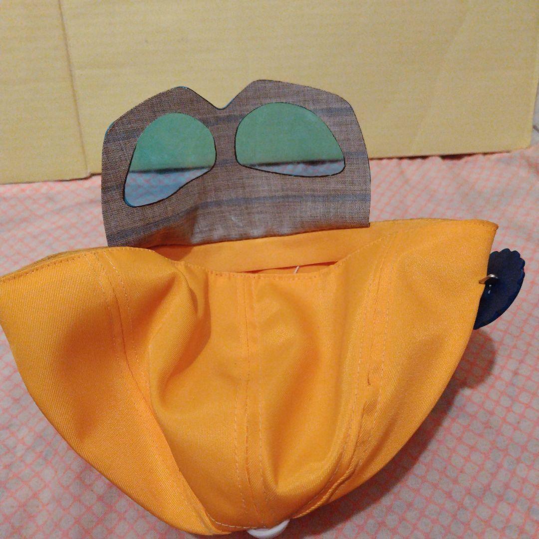 宇宙刑事シャリバン デッドストック　帽子　黄色　ピンバッジ　色メガネ付き　新品